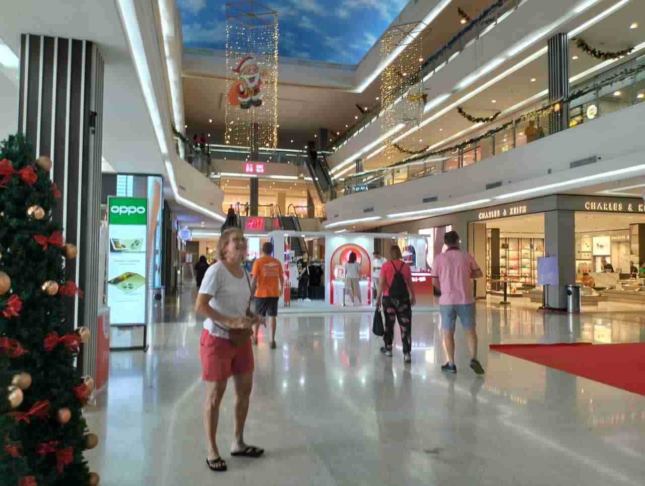 Shopping in one of Manado's malls: Manado Town Square.